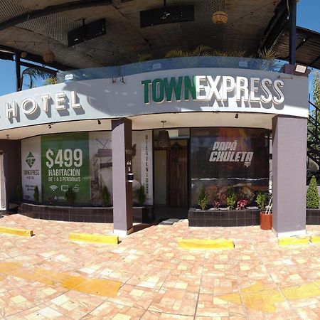 Hotel Town Express Durango Exteriör bild