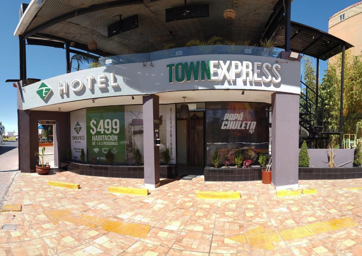 Hotel Town Express Durango Exteriör bild